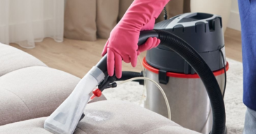 upholstery-cleaning-img1